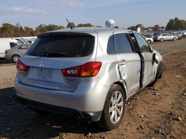 4A4AR4AU0EE023896 - 2014 MITSUBISHI OUTLANDER SILVER photo 4