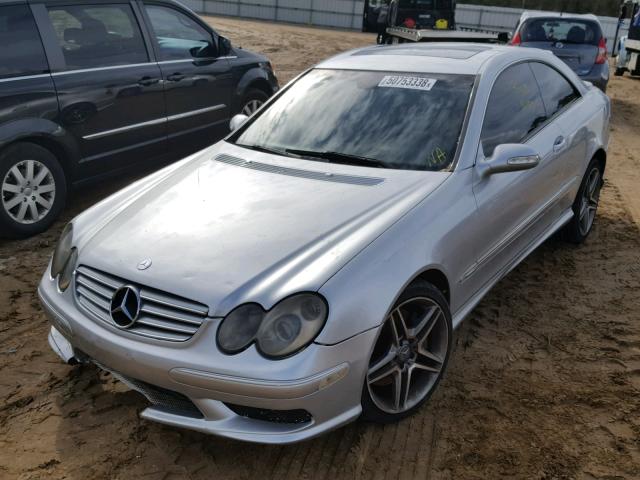 WDBTJ75J85F136478 - 2005 MERCEDES-BENZ CLK 500 SILVER photo 2