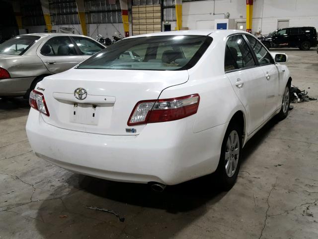 JTNBB46K393051762 - 2009 TOYOTA CAMRY HYBR WHITE photo 4