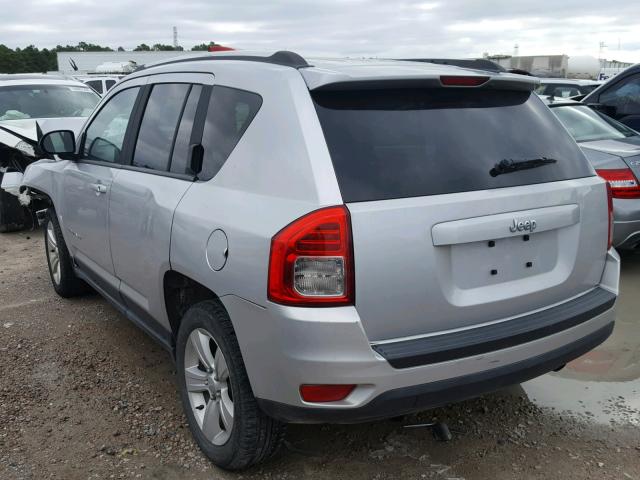 1C4NJCBB6DD230045 - 2013 JEEP COMPASS SP 银色 照片 3