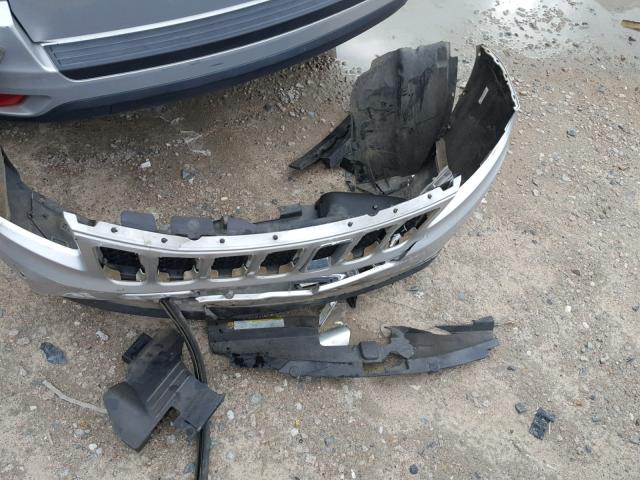 1C4NJCBB6DD230045 - 2013 JEEP COMPASS SP 银色 照片 9