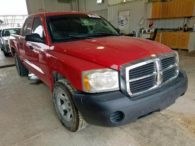 1D7HE28N15S223892 - 2005 DODGE DAKOTA QUA RED photo 1