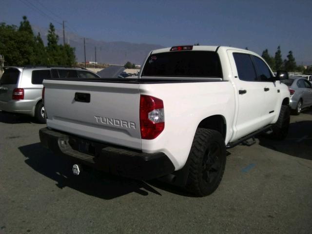 5TFEY5F16GX208526 - 2016 TOYOTA TUNDRA CRE WHITE photo 4