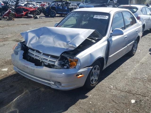 KMHCG45C85U670099 - 2005 HYUNDAI ACCENT GL GRAY photo 2