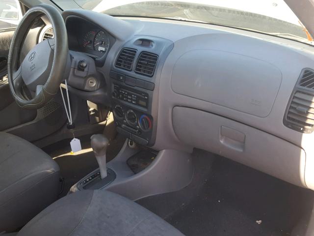 KMHCG45C85U670099 - 2005 HYUNDAI ACCENT GL GRAY photo 9