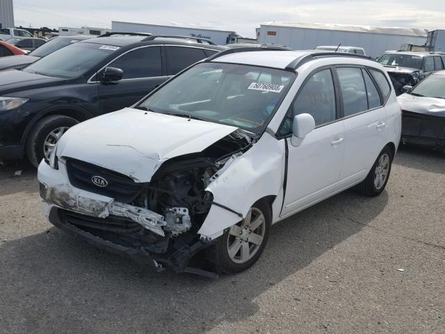 KNAFG526887159045 - 2008 KIA RONDO LX WHITE photo 2