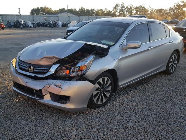 1HGCR6F77EA007122 - 2014 HONDA ACCORD HYB SILVER photo 2