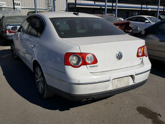 WVWCU73C16P089058 - 2006 VOLKSWAGEN PASSAT 3.6 WHITE photo 3