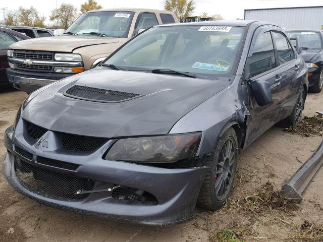 JA3AH86D55U013184 - 2005 MITSUBISHI LANCER EVO GRAY photo 2