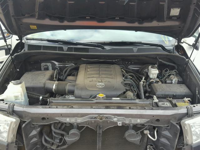 5TFEY5F10DX139909 - 2013 TOYOTA TUNDRA CRE GRAY photo 7