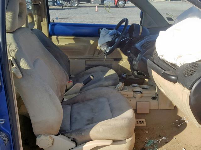 3VWBF61C8WM008952 - 1998 VOLKSWAGEN NEW BEETLE ლურჯი ფოტო 5