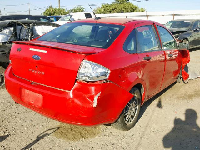 1FAHP34N98W113773 - 2008 FORD FOCUS S/SE RED photo 4