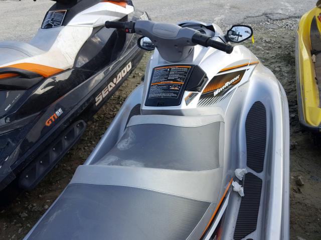 YAMA1460D111 - 2011 YAMAHA WAVERUNNER SILVER photo 5