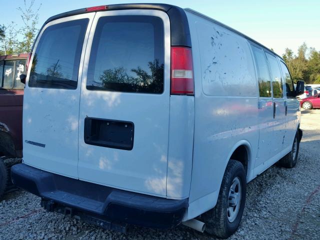 1GCFG154381104348 - 2008 CHEVROLET EXPRESS G1 WHITE photo 4