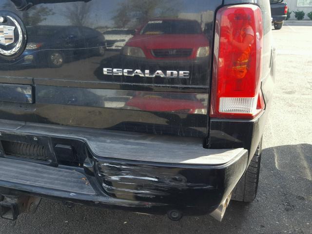 1GYEK63N35R183983 - 2005 CADILLAC ESCALADE L BLACK photo 9