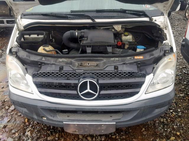 WD3PE8CC7A5425539 - 2010 MERCEDES-BENZ SPRINTER 2 WHITE photo 7