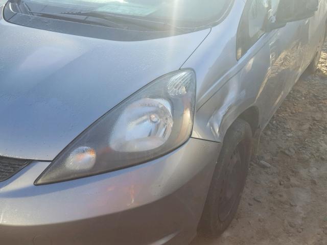 JHMGE88249S069844 - 2009 HONDA FIT SILVER photo 9