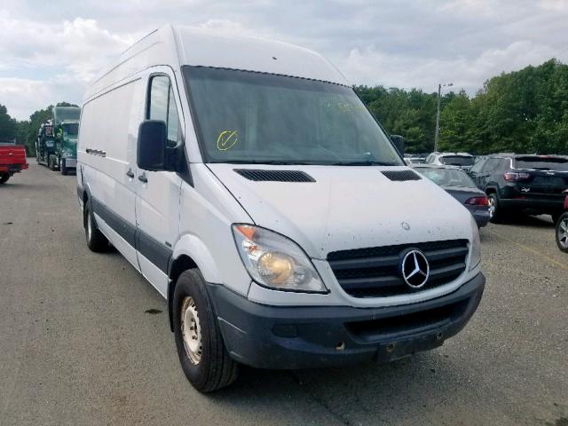 WD3PE8CB0B5584640 - 2011 MERCEDES-BENZ SPRINTER 2 WHITE photo 1