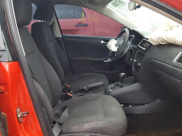 3VW2K7AJXCM403159 - 2012 VOLKSWAGEN JETTA BASE Կարմիր լուսանկար 5