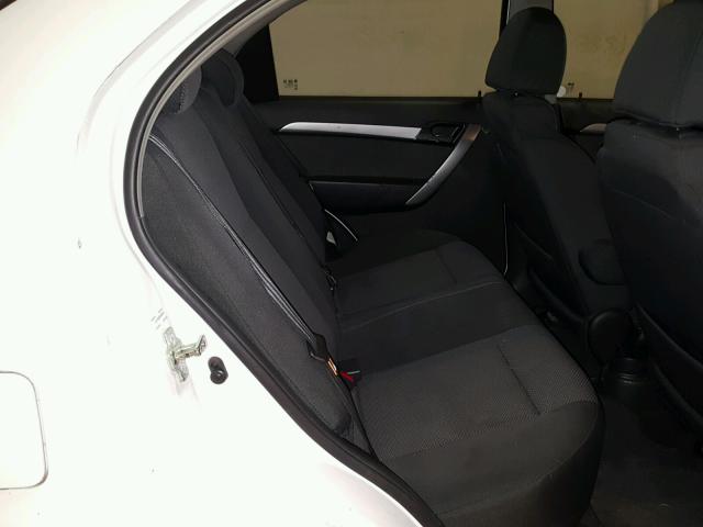 KL1TD5DE4BB195376 - 2011 CHEVROLET AVEO LS WHITE photo 6