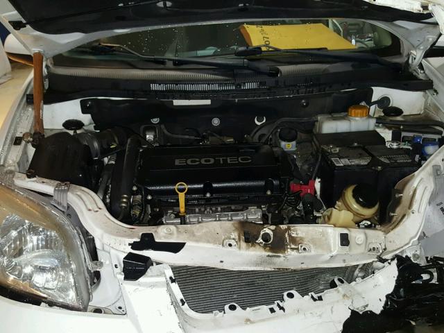 KL1TD5DE4BB195376 - 2011 CHEVROLET AVEO LS WHITE photo 7
