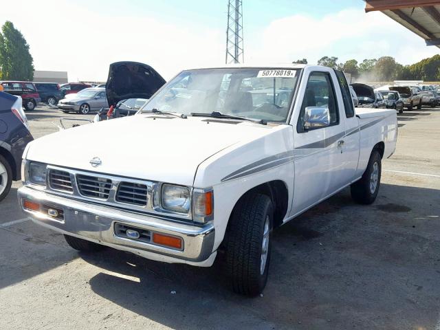 1N6SD16S3VC399503 - 1997 NISSAN TRUCK KING WHITE photo 2