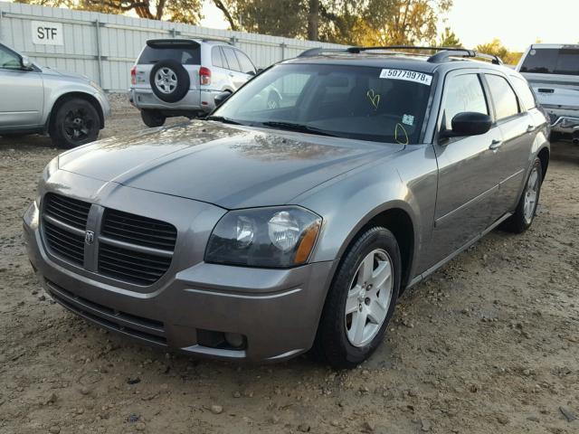 2D4FV48V05H514620 - 2005 DODGE MAGNUM SXT GRAY photo 2