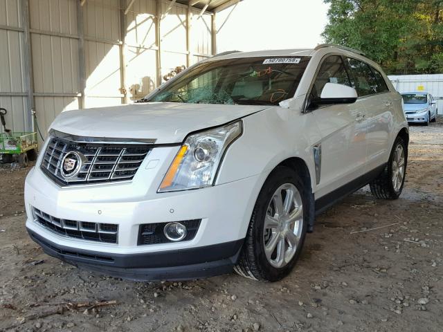 3GYFNEE36DS601742 - 2013 CADILLAC SRX PREMIU WHITE photo 2