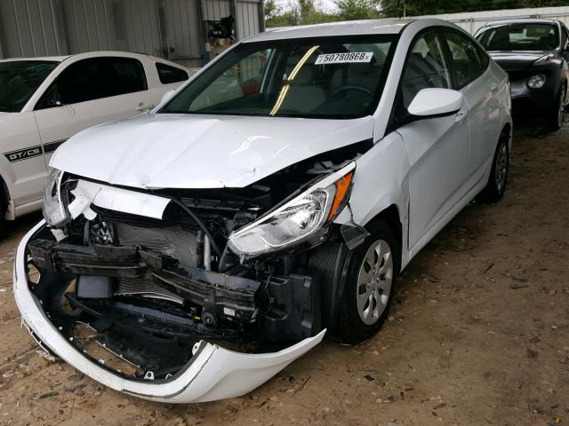 KMHCT4AE7GU075783 - 2016 HYUNDAI ACCENT SE SILVER photo 2