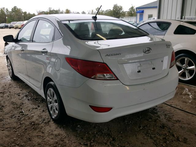 KMHCT4AE7GU075783 - 2016 HYUNDAI ACCENT SE SILVER photo 3