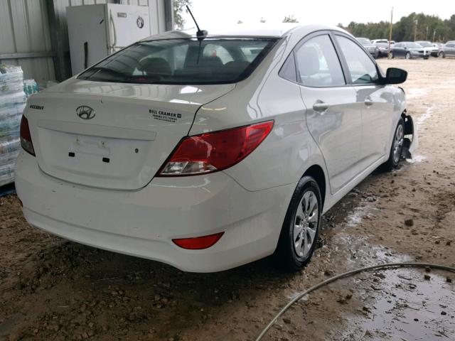 KMHCT4AE7GU075783 - 2016 HYUNDAI ACCENT SE SILVER photo 4