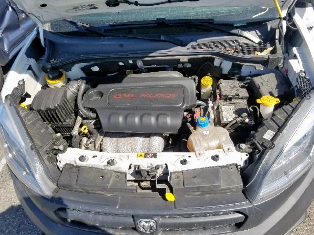 ZFBERFAB2H6F92367 - 2017 RAM PROMASTER 白色 照片 7