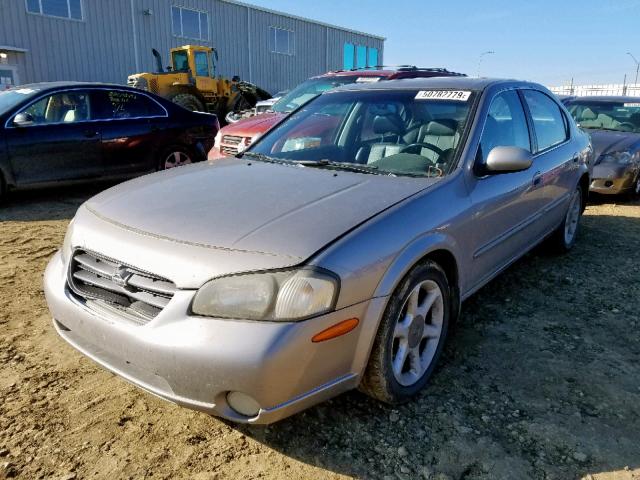 JN1CA31A11T111808 - 2001 NISSAN MAXIMA GXE GRAY photo 2