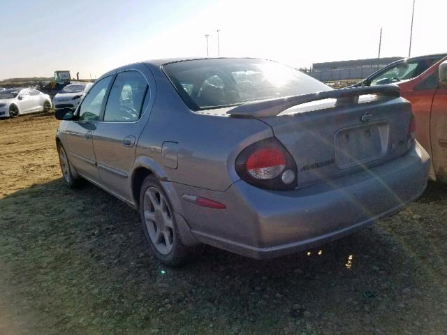 JN1CA31A11T111808 - 2001 NISSAN MAXIMA GXE GRAY photo 3