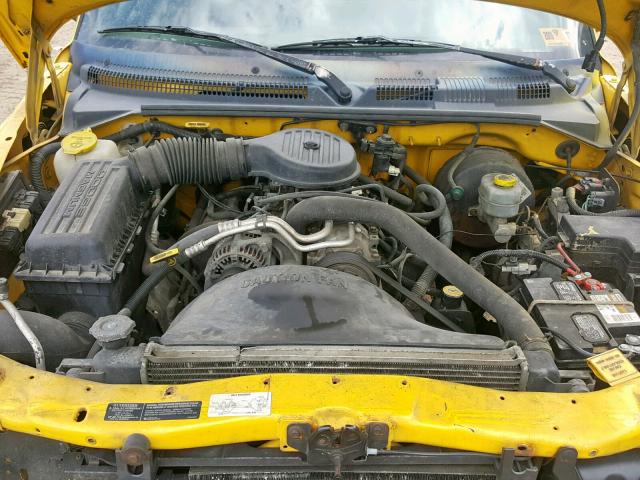 1B7FL26X0XS165806 - 1999 DODGE DAKOTA YELLOW photo 7