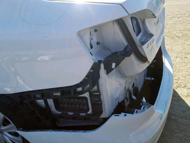 3VW2K7AJ9DM385089 - 2013 VOLKSWAGEN JETTA BASE 白色 照片 9