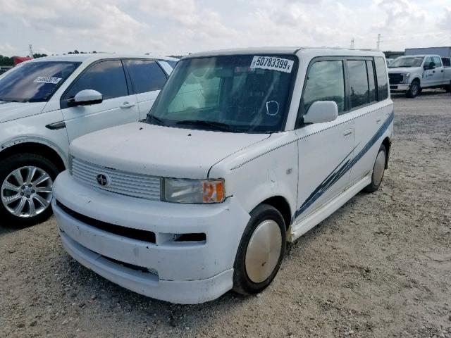 JTLKT324150196575 - 2005 TOYOTA SCION XB WHITE photo 2