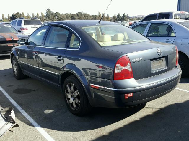 WVWRH63B53P269848 - 2003 VOLKSWAGEN PASSAT GLX BLUE photo 3