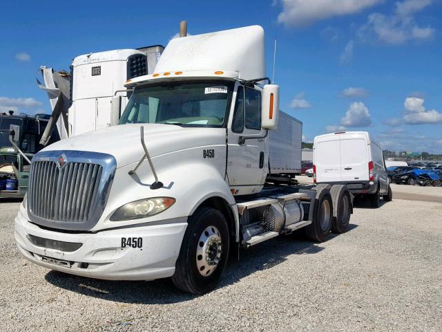 1HSCUSJR4BJ365943 - 2011 INTERNATIONAL PROSTAR PR WHITE photo 2