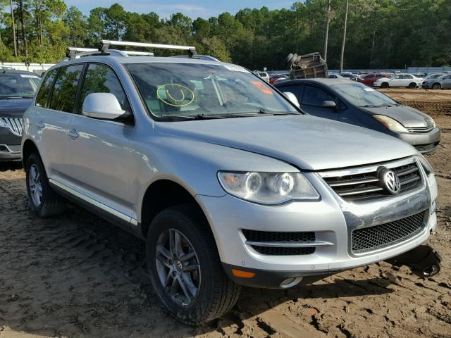 WVGBE77L18D029462 - 2008 VOLKSWAGEN TOUAREG 2 SILVER photo 1