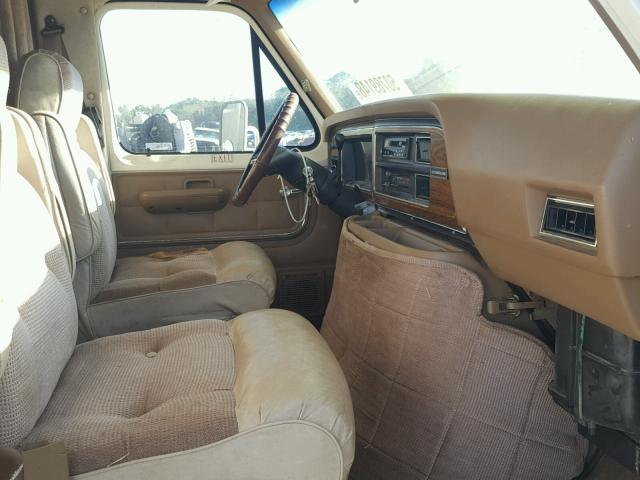 1FDKE30G3KHB44019 - 1989 FORD F-350 WHITE photo 5