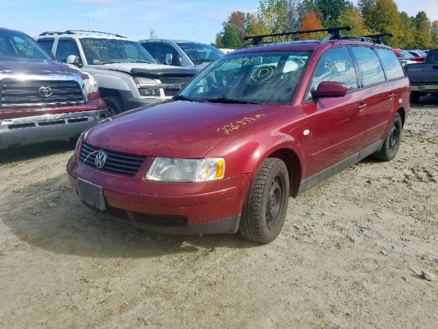 WVWNA23B2YE255419 - 2000 VOLKSWAGEN PASSAT GLS RED photo 2