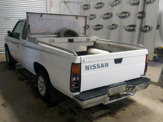 1N6SD16SXVC346684 - 1997 NISSAN TRUCK KING WHITE photo 3