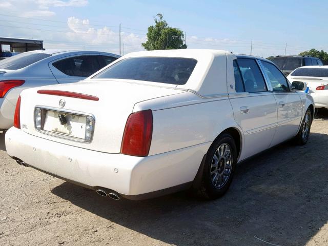 1G6KE54Y25U162240 - 2005 CADILLAC DEVILLE DH WHITE photo 4