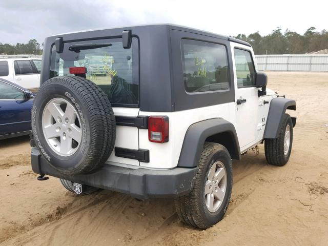 1J4FA24199L735815 - 2009 JEEP WRANGLER X WHITE photo 4