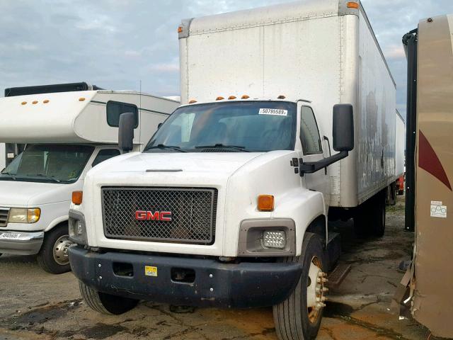 1GDK7C1396F419495 - 2006 GMC C7500 C7C0 WHITE photo 2