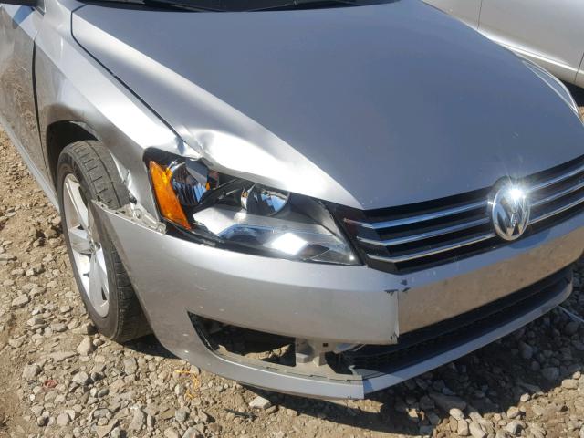 1VWBH7A3XCC069216 - 2012 VOLKSWAGEN PASSAT SE SILVER photo 9