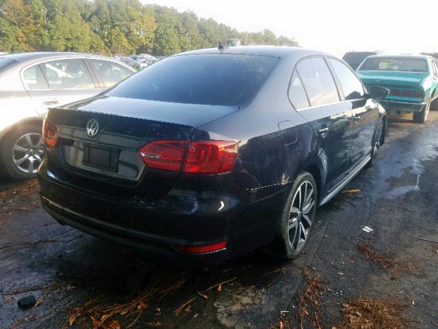 3VW5A7AJ8DM225348 - 2013 VOLKSWAGEN JETTA GLI BLACK photo 4