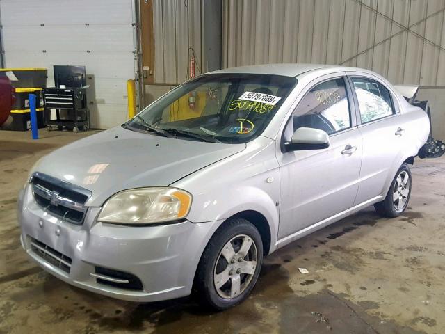 KL1TD56687B130043 - 2007 CHEVROLET AVEO BASE SILVER photo 2