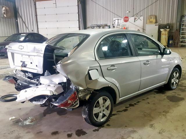 KL1TD56687B130043 - 2007 CHEVROLET AVEO BASE SILVER photo 4